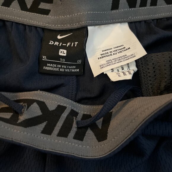 Nike Team USA Basketball Shorts - Picture 2 of 3